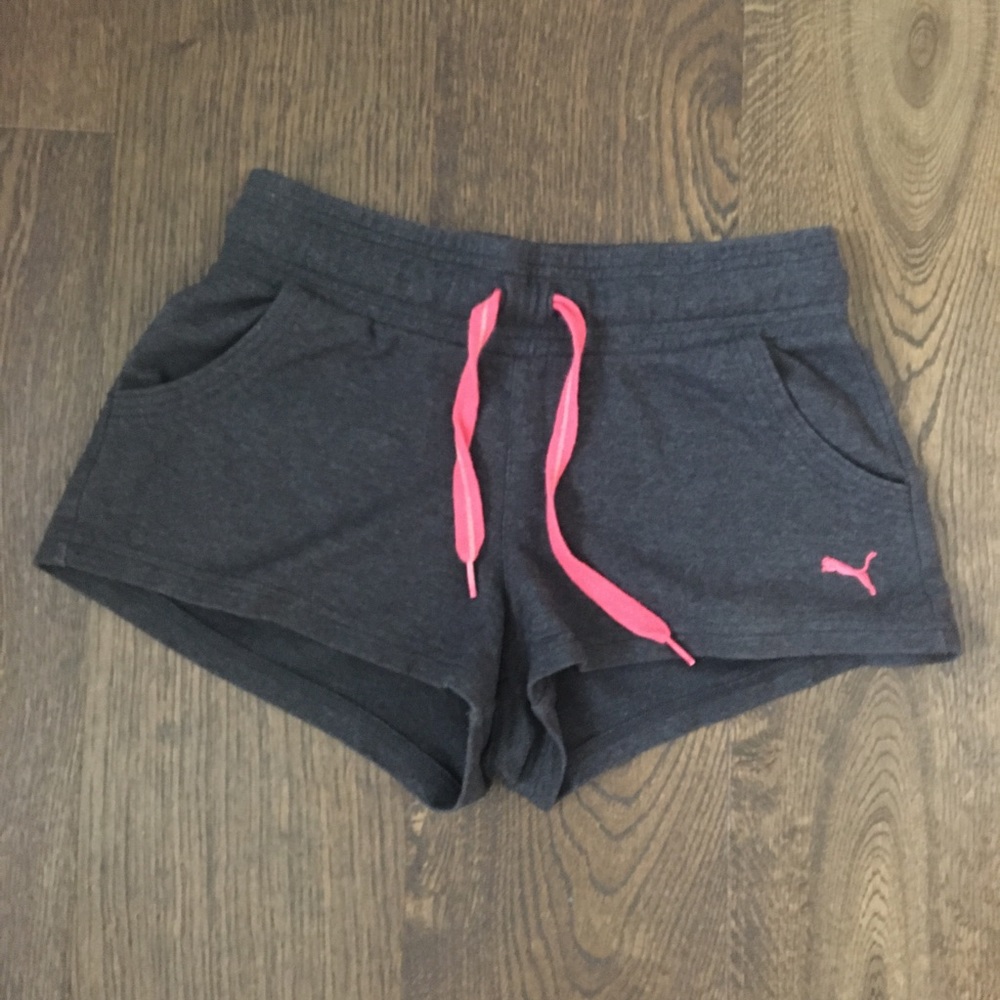 🌿2/$16 Puma shorts